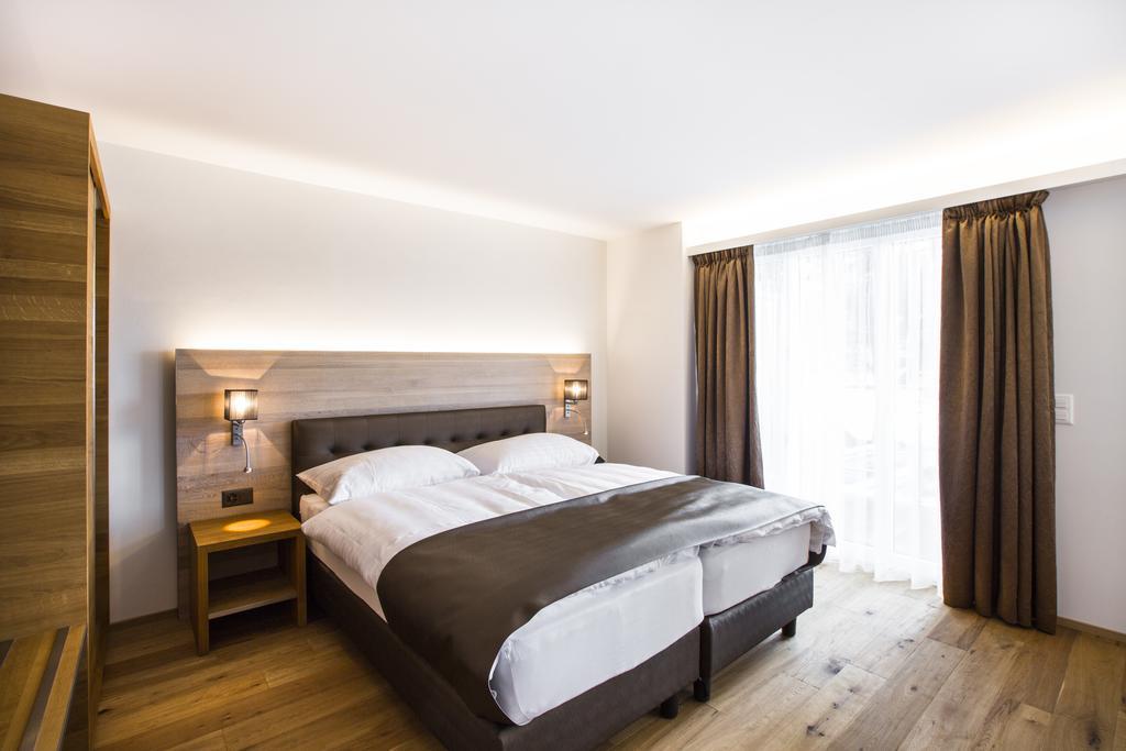 Romantik Hotel Le Vignier Avry-devant-Pont Szoba fotó