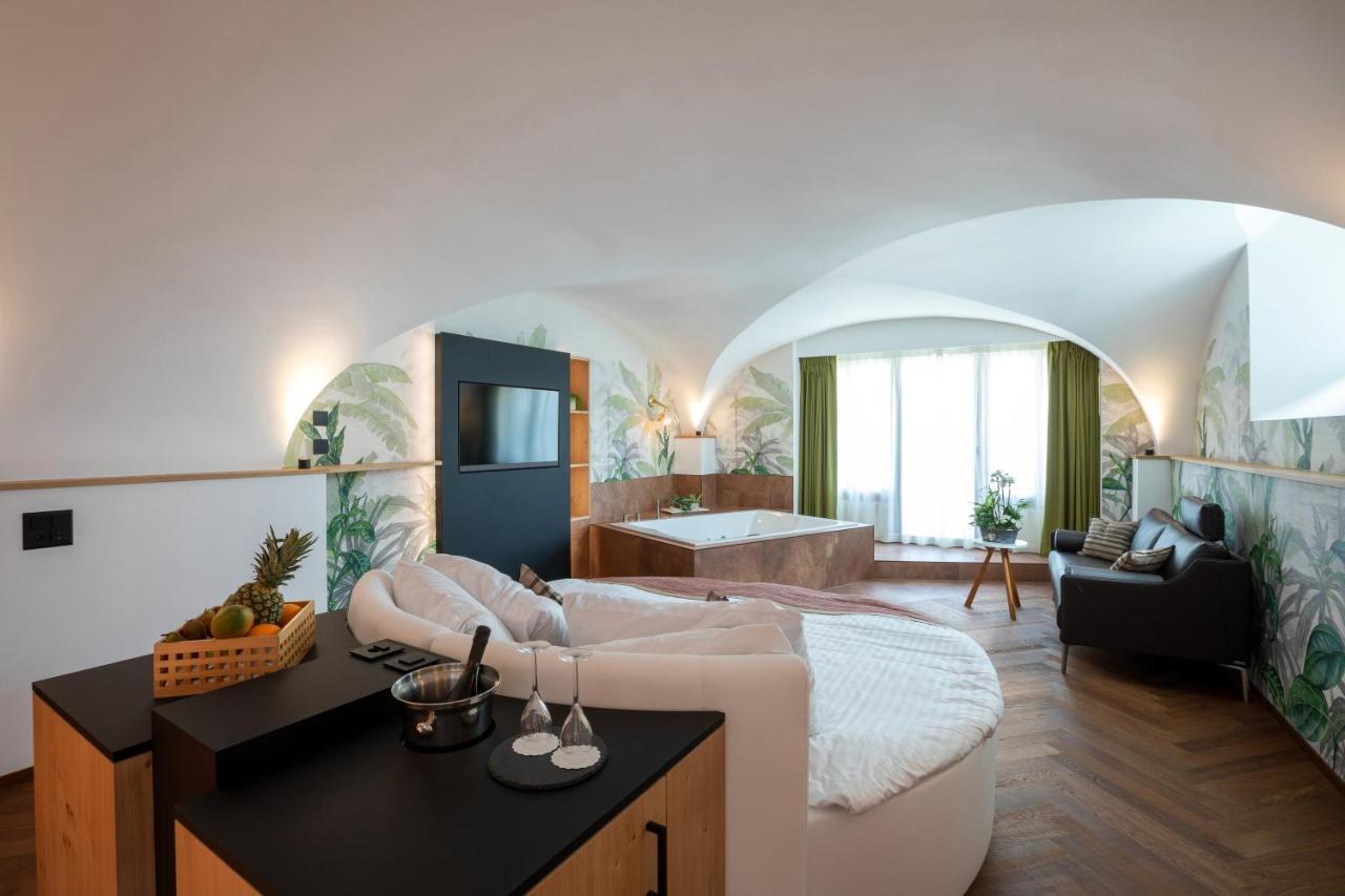 Romantik Hotel Le Vignier Avry-devant-Pont Kültér fotó